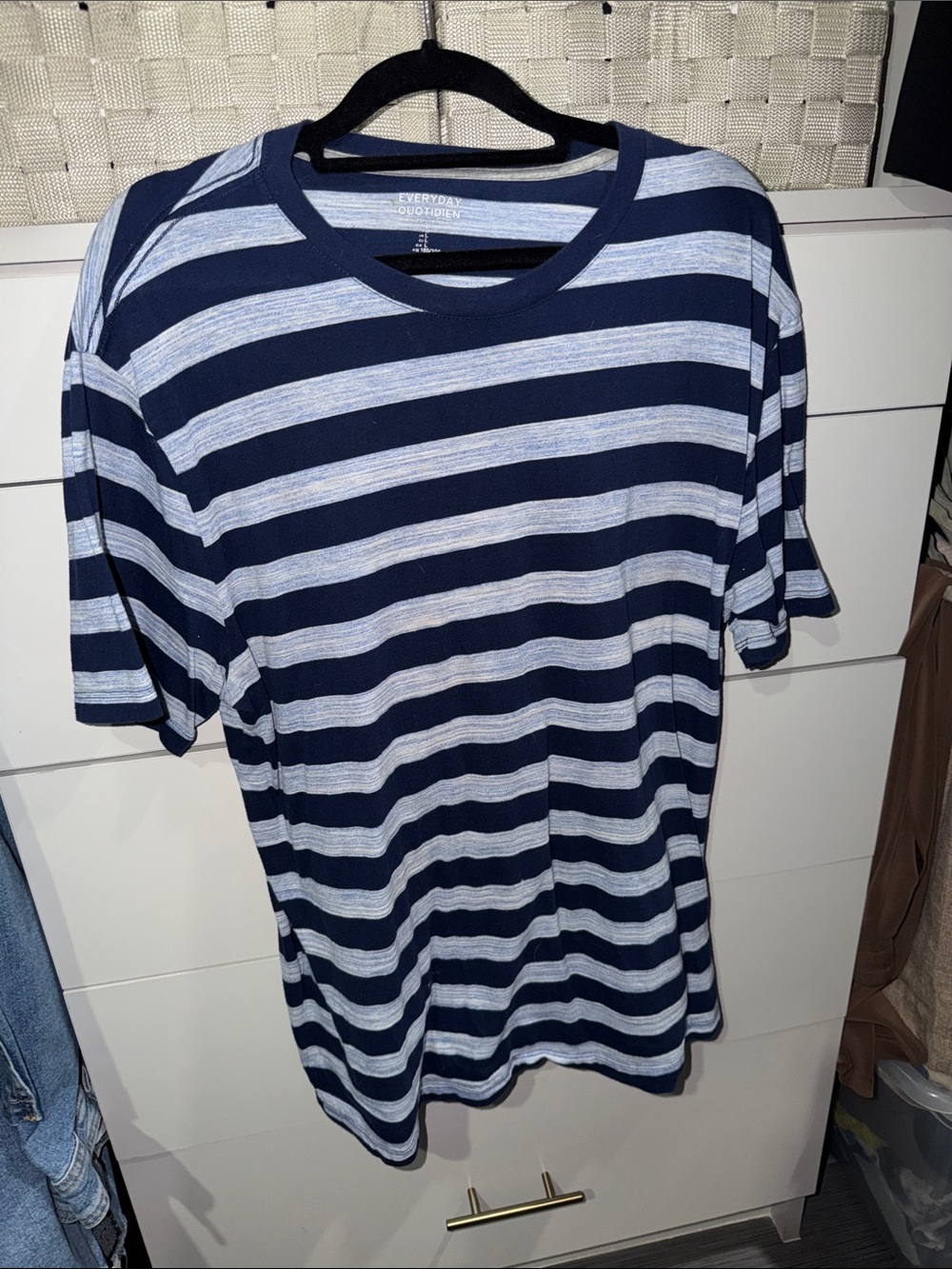 Striped Short-Sleeve Crewneck T-Shirt - Navy/Light Blue